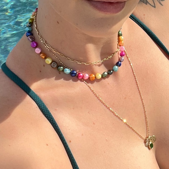 Handmade hand knotted fresh water pearl rainbow necklace - Picture 6 of 10